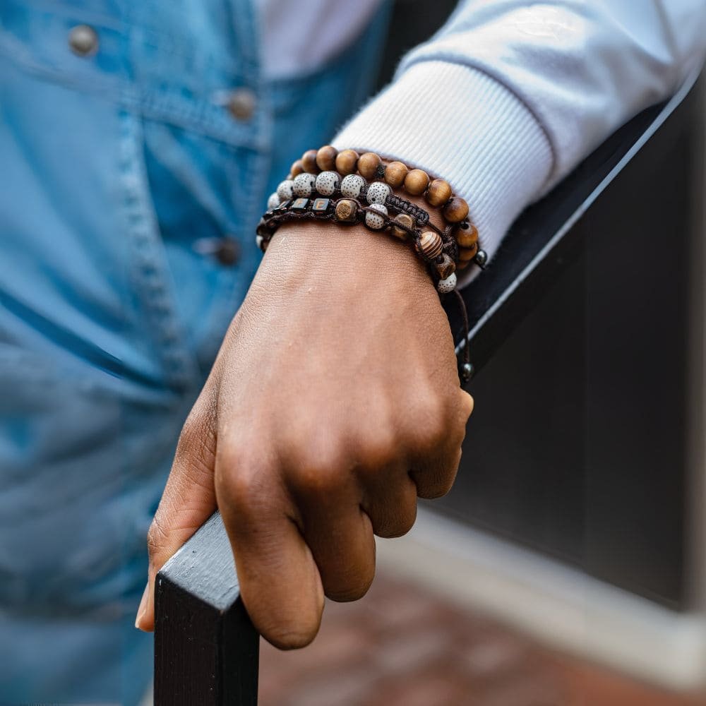 Les 5 erreurs à éviter quand on porte un bracelet pour homme